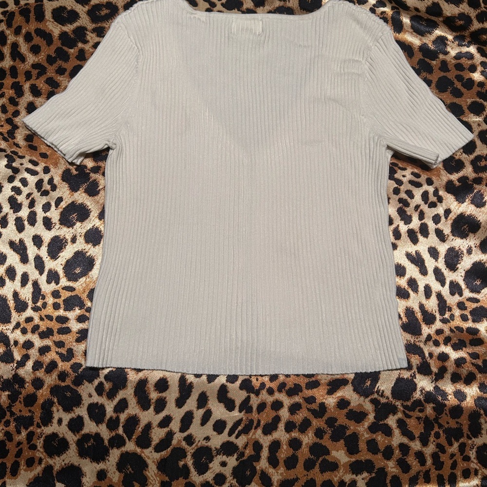 H&M Cream Ribbed Button Down Crop Top - Picture 4 of 6